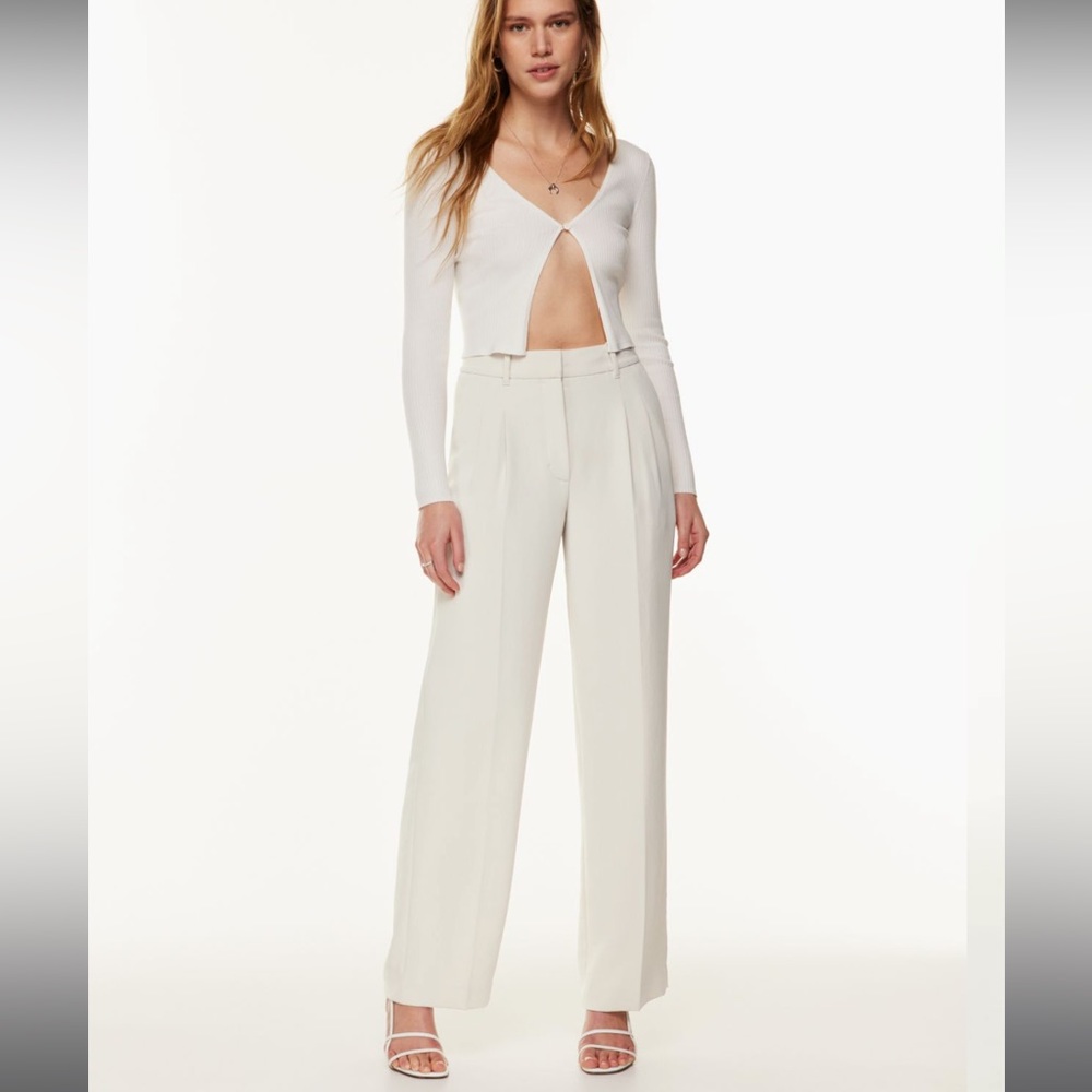 Aritzia Effortless Pant - Size 4